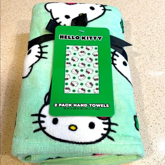 Hello Kitty NWT Mint Green Plush Hand Towels - 2 Pack - Picture 1 of 3